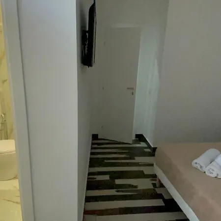 Piazza Garibaldi Guest house *
